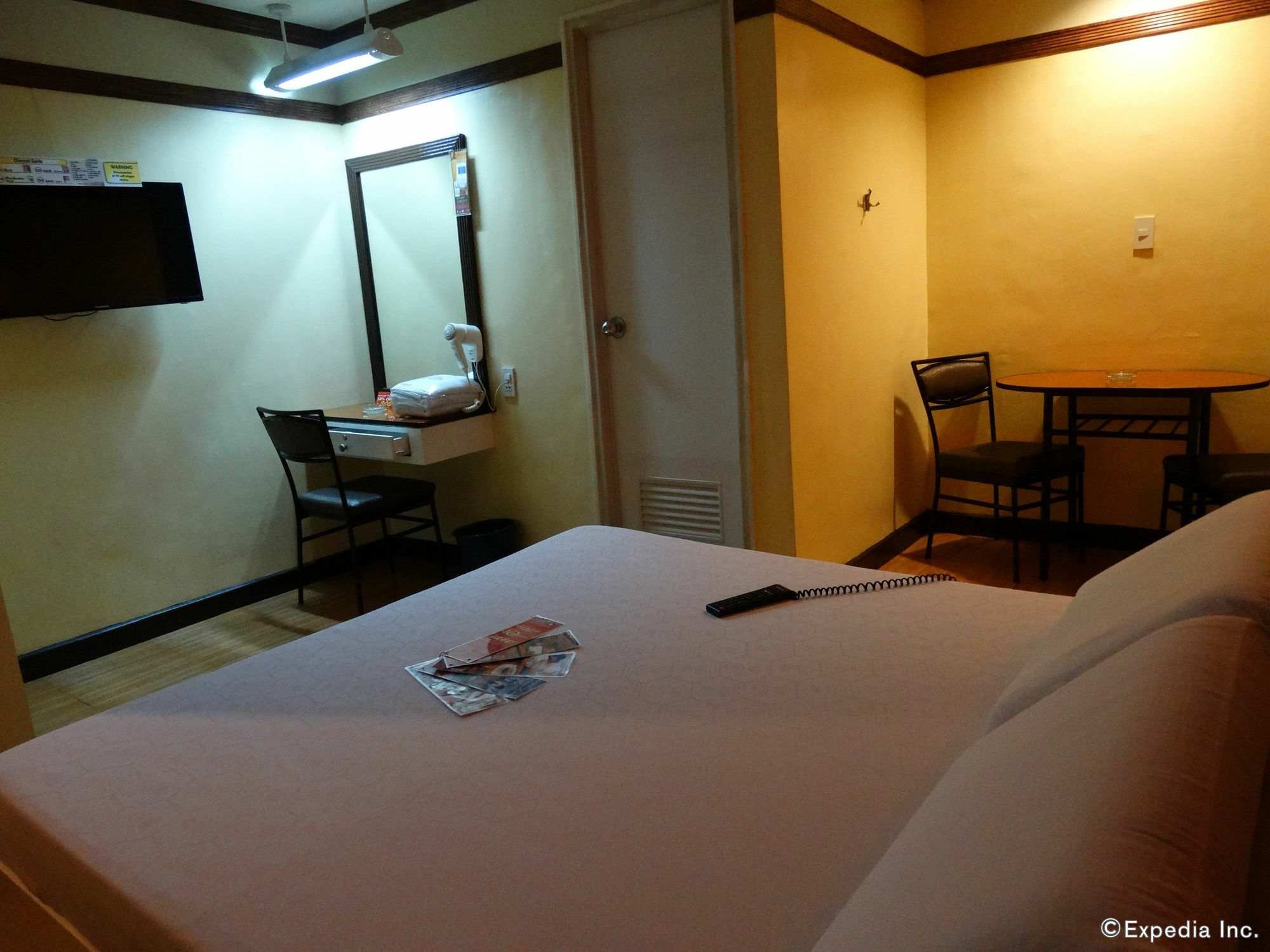 Hotel Sogo Pasay Wood Street Exterior photo