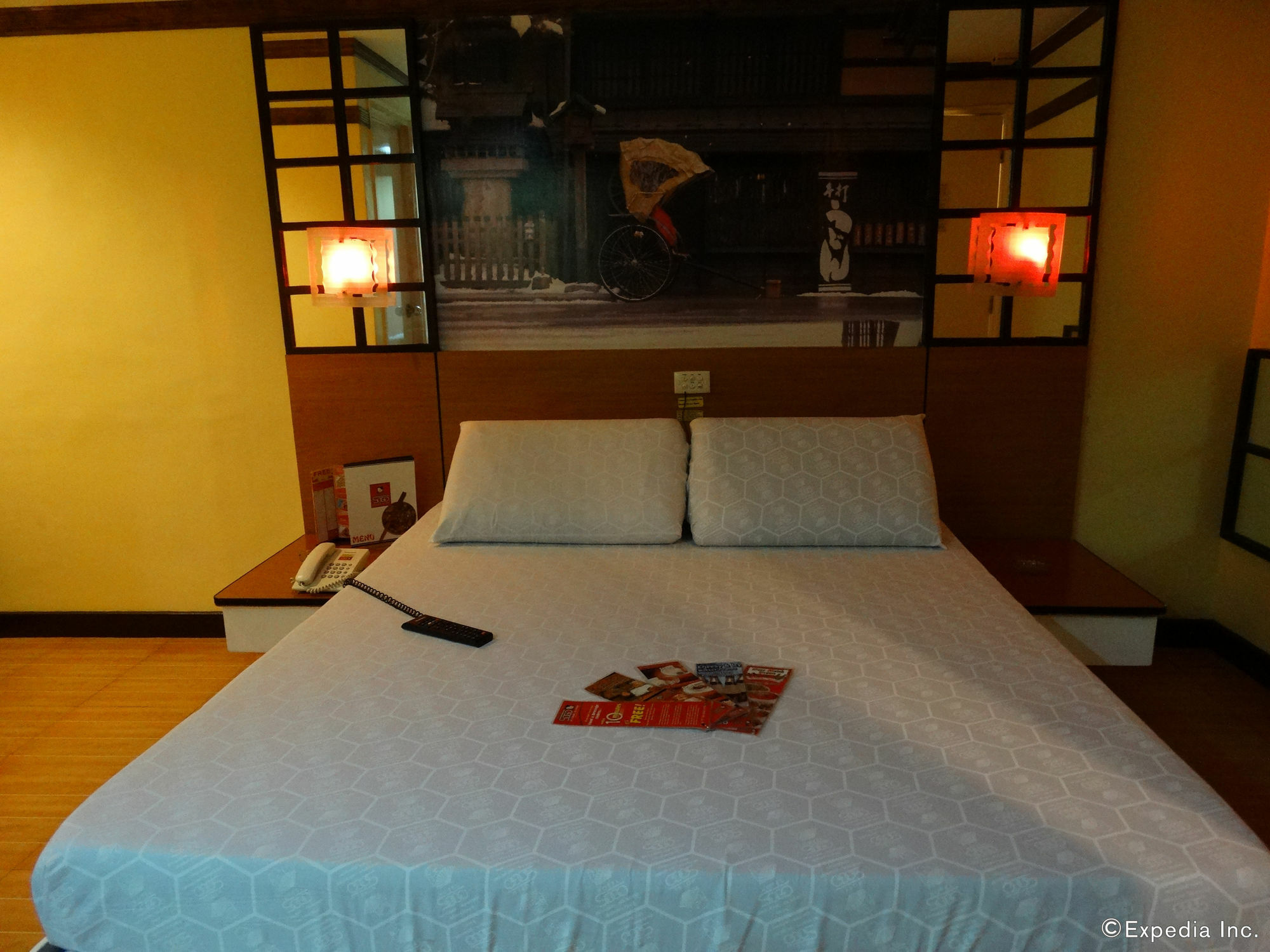 Hotel Sogo Pasay Wood Street Exterior photo
