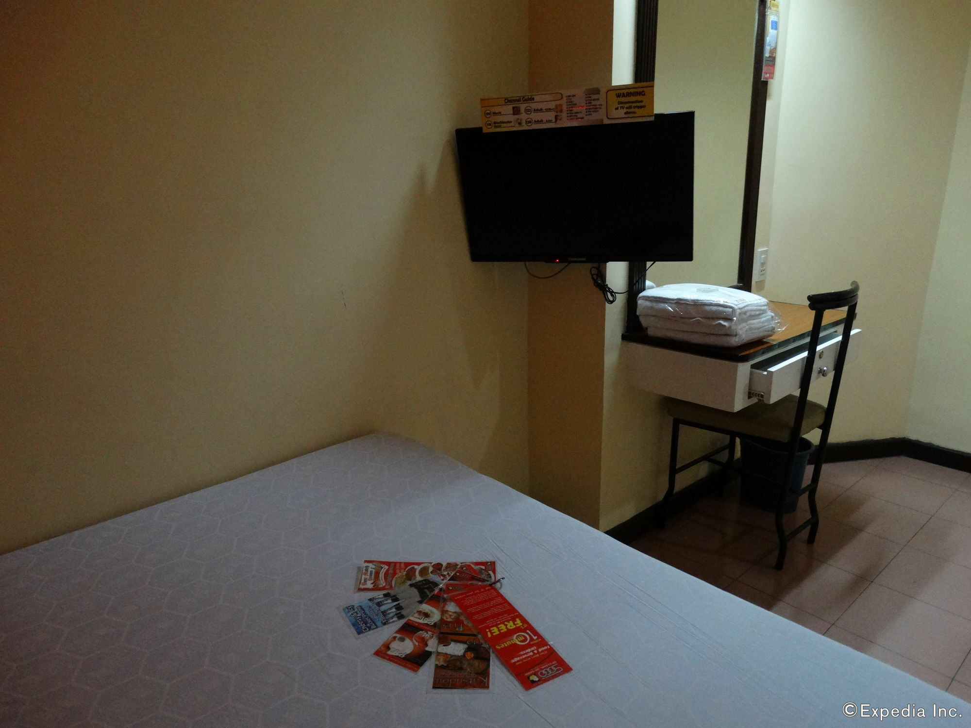 Hotel Sogo Pasay Wood Street Exterior photo