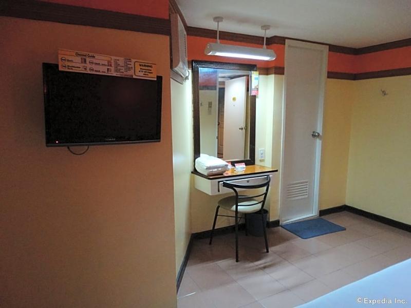 Hotel Sogo Pasay Wood Street Exterior photo