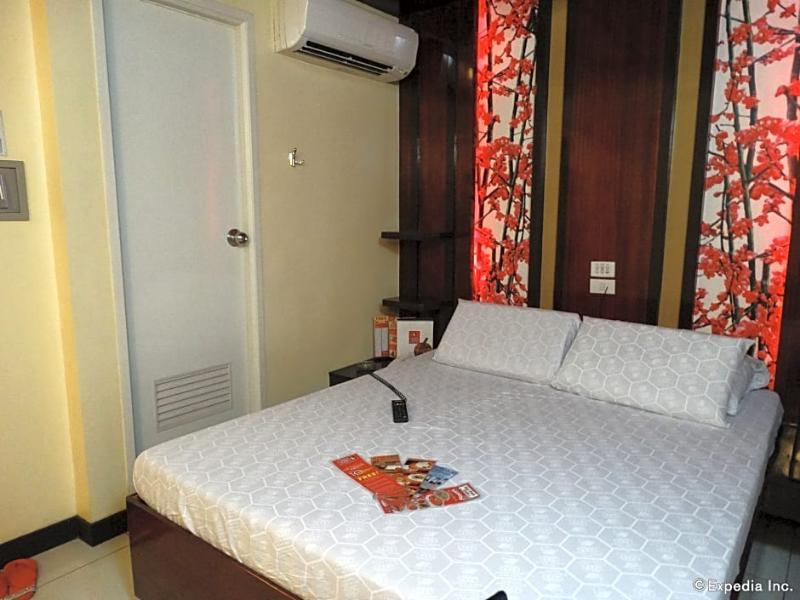 Hotel Sogo Pasay Wood Street Exterior photo